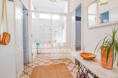 House with garden in Mahón - Entrance hall