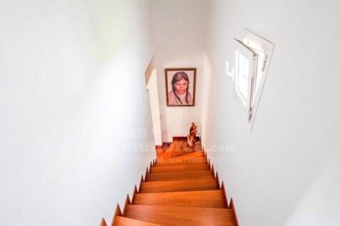 Country house with pool in Llucmasanes