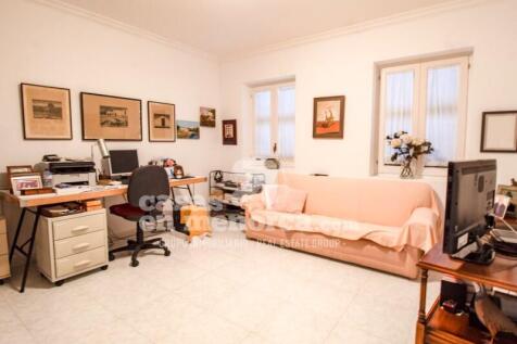 Apartment with lift and garden in Mahón