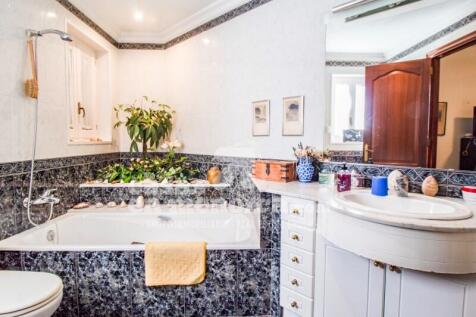 Apartment with lift and garden in Mahón