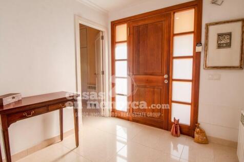 Villa with pool in Malbuger