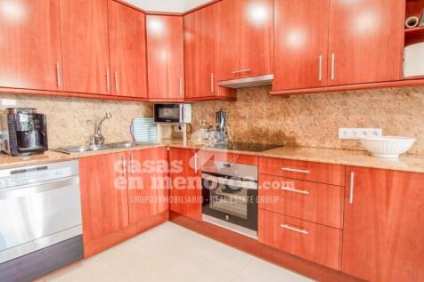 Villa with pool in Malbuger