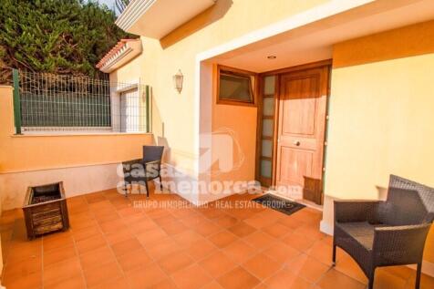 Villa with pool in Malbuger