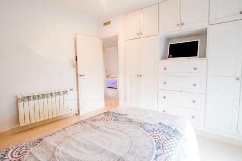 Villa with pool in Malbuger