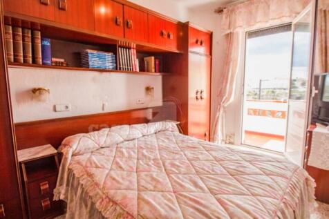 House on the seafront of Es Castell