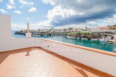 House on the seafront of Es Castell