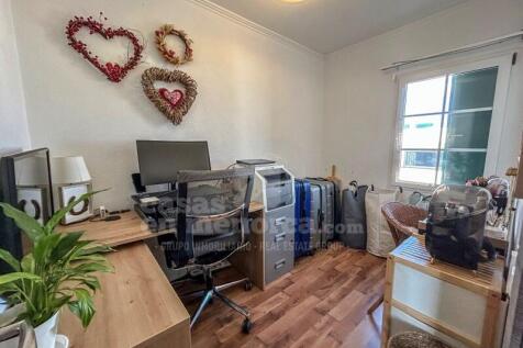 Apartment for sale in Ciutadella