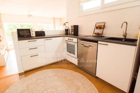 Licensed flat in Coves Noves