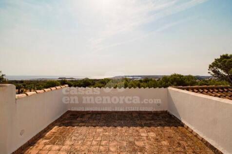 Licensed flat in Coves Noves