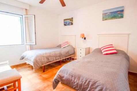 Apartment with tourist license Addaia