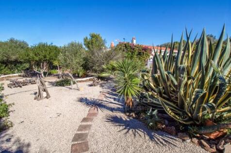 Country house in Shangrila