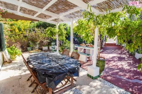 Country house in Shangrila