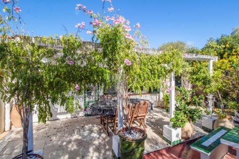 Country house in Shangrila