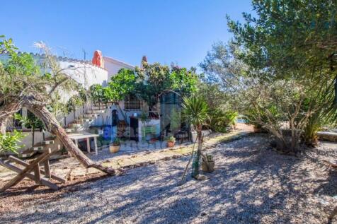 Country house in Shangrila