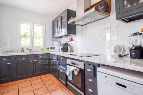 Villa with pool in Binisafua