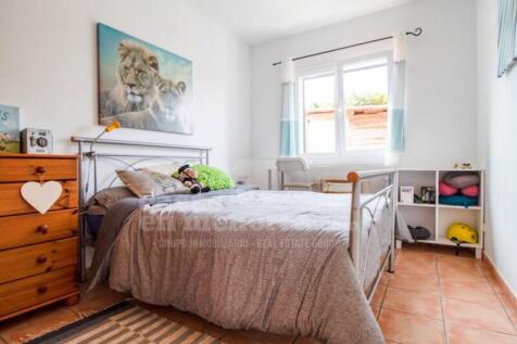 Villa with pool in Binisafua