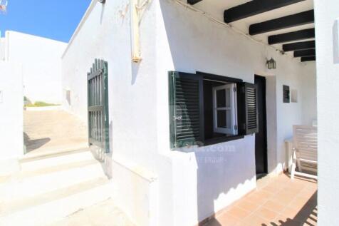 House on the seafront in Sa Mesquida