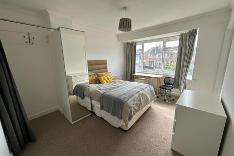 4 Bedroom - ALL EN-SUITE