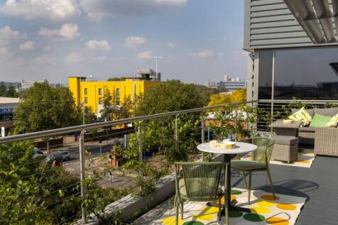 Terrace 2.jpg