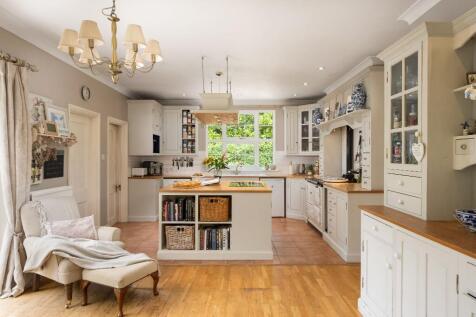 Kitchen living area