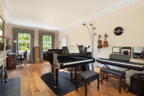 Music/playroom