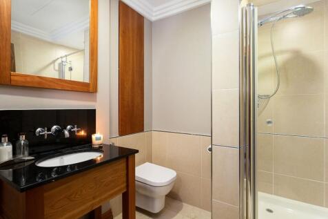 Bedroom 2 en-suite