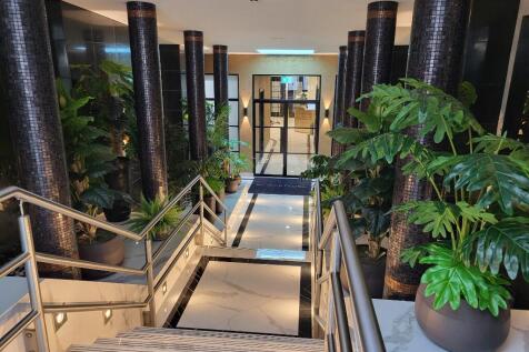 Spa entrance