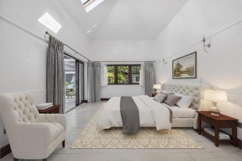 Main bedroom