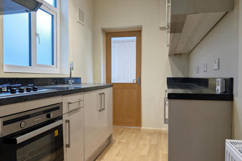 Kingsmead 4