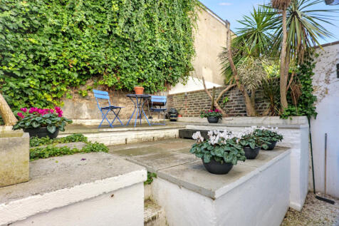 20251010064246_P1023944_GVPUD