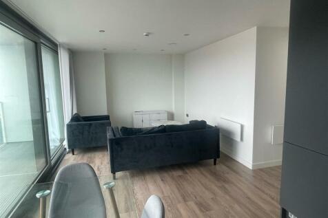 Living Room 1.jpg