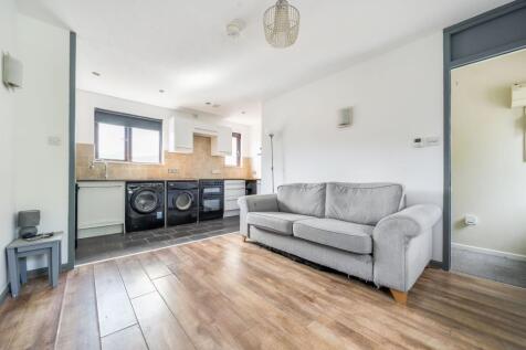 Reception/Kitchen