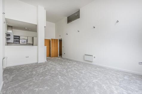 Living Area/Kitchen