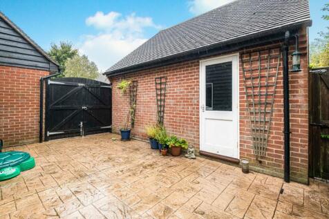 Patio To Front