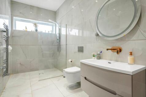 En-Suite To Bed Two