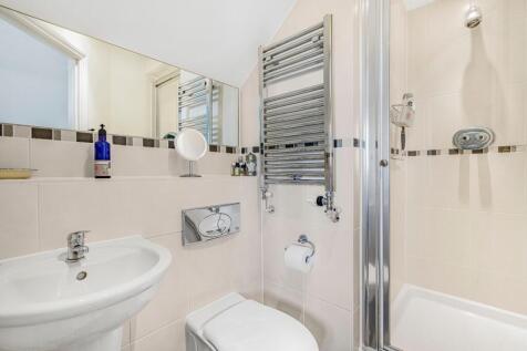 En-Suite To Bed 2