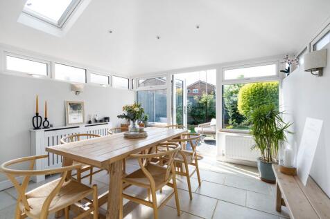 Dining/Sun Room