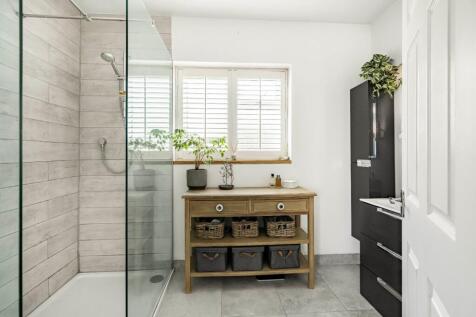 En-Suite To Master