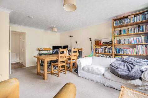 Sitting/Dining Room