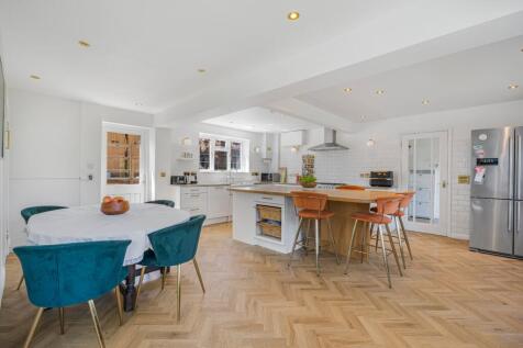Kitchen Dining Room