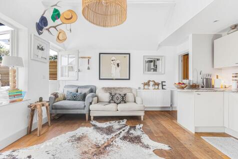 Kitchen/Living Area