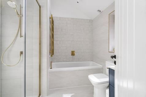 Ensuite To Master