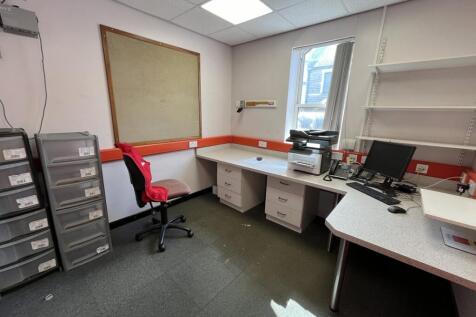 Office 2.jpg