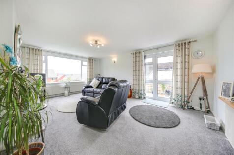 Living Room.jpg