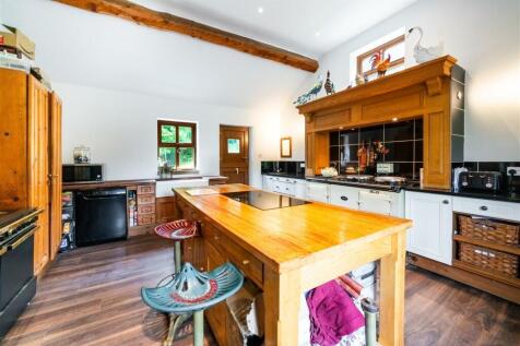 Kitchen-3.jpg