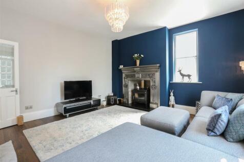 Living room3.jpg
