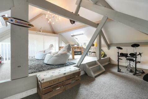Bed6.3jpg.jpg