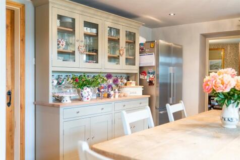 Kitchen-6.jpg