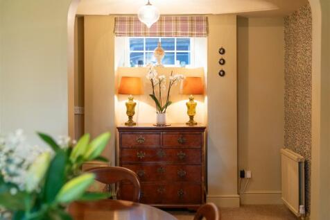 Dining Room.jpg