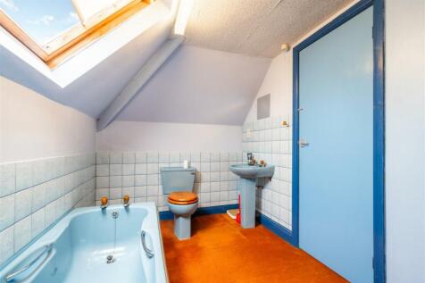 Bathroom-2.jpg